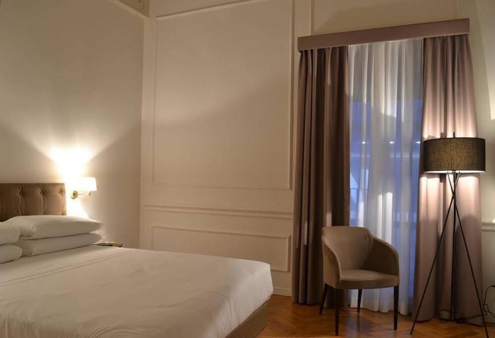 Splendor - & Guest house